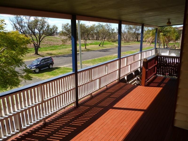 54 Alice Street, Dalby QLD 4405