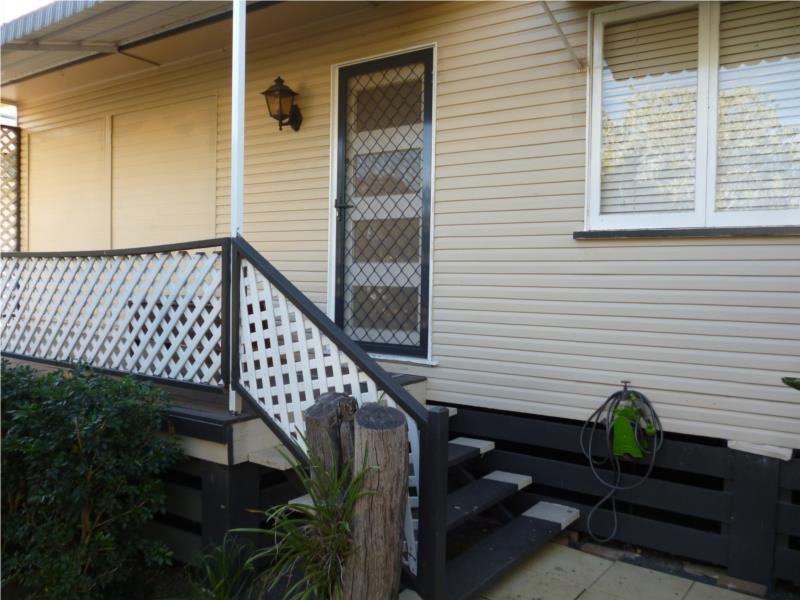 8 Nearhos Street, Dalby QLD 4405