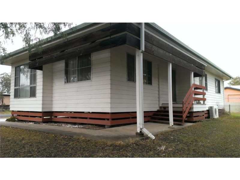 2 Carlow Street, Dalby QLD 4405