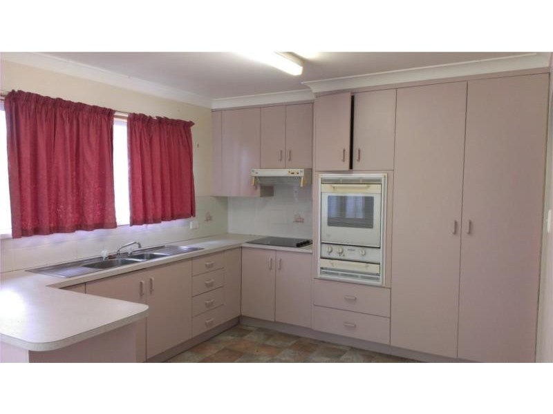 2 Carlow Street, Dalby QLD 4405