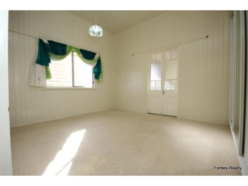 2 Matheson Street, Dalby QLD 4405