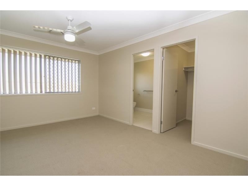 27 Gosden Drive, Dalby QLD 4405