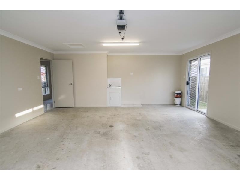 27 Gosden Drive, Dalby QLD 4405