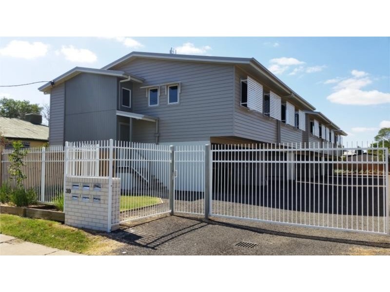 3/39 Nicholson Street, Dalby QLD 4405