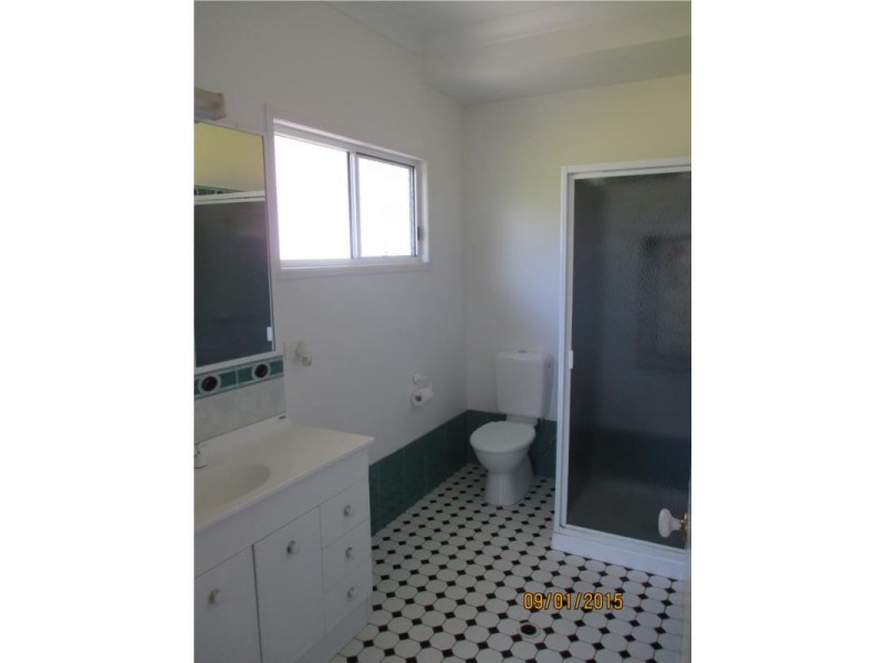 81 Summer Avenue, Dalby QLD 4405