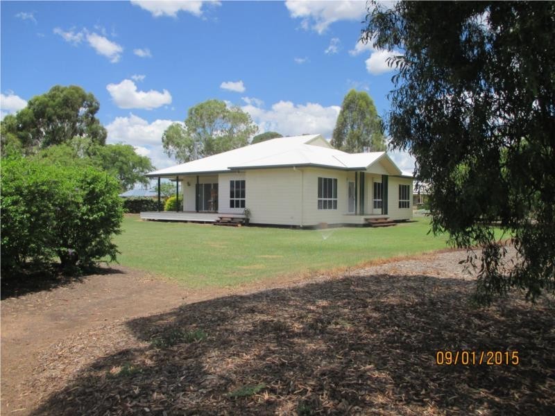 81 Summer Avenue, Dalby QLD 4405