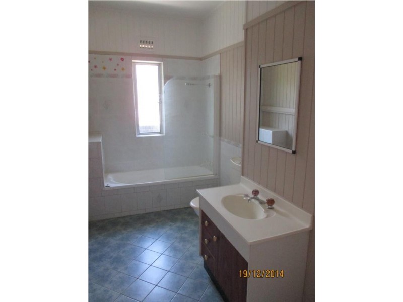 17 Rochedale Street, Dalby QLD 4405