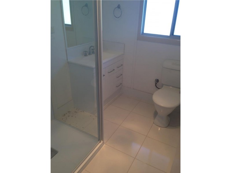 2/18 Thorley Street, Dalby QLD 4405