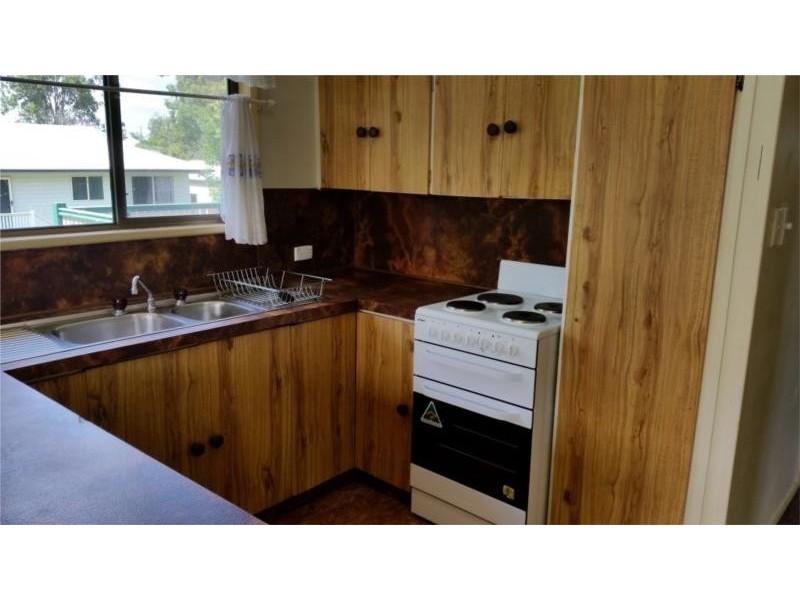 9a Amos Street, Dalby QLD 4405