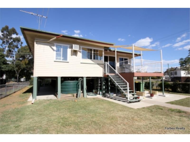 62 Arthur Street, Dalby QLD 4405