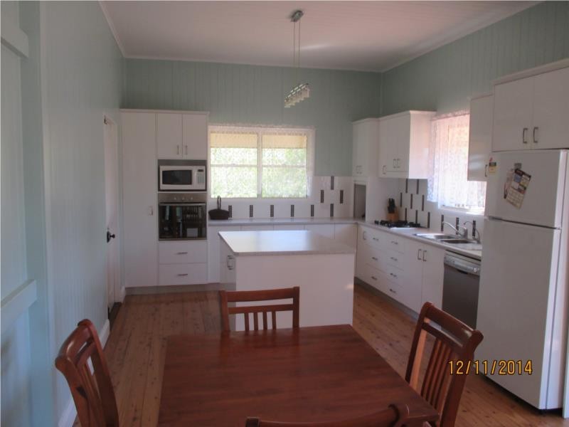 4 New Street, Dalby QLD 4405