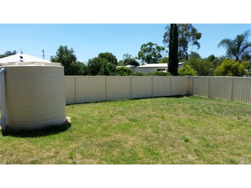 9 Dakota Place, Dalby QLD 4405