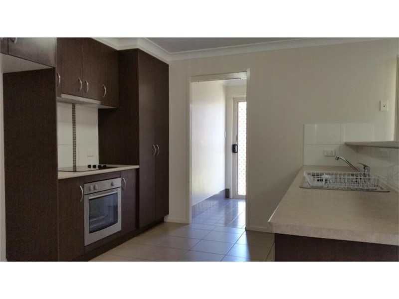 5 Keys Place, Dalby QLD 4405