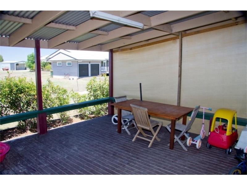 102 Hedge Road, Dalby QLD 4405