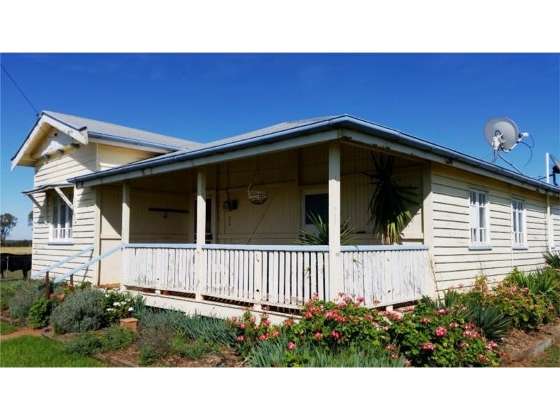 101 Bunya Mountain Road, Kaimkillenbun QLD 4406