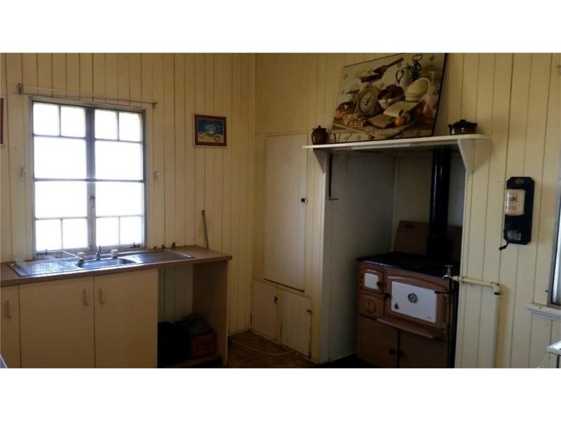 101 Bunya Mountain Road, Kaimkillenbun QLD 4406