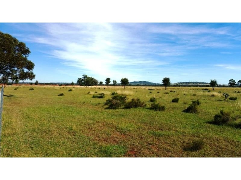 101 Bunya Mountain Road, Kaimkillenbun QLD 4406