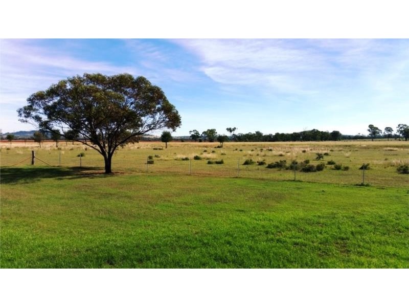 101 Bunya Mountain Road, Kaimkillenbun QLD 4406