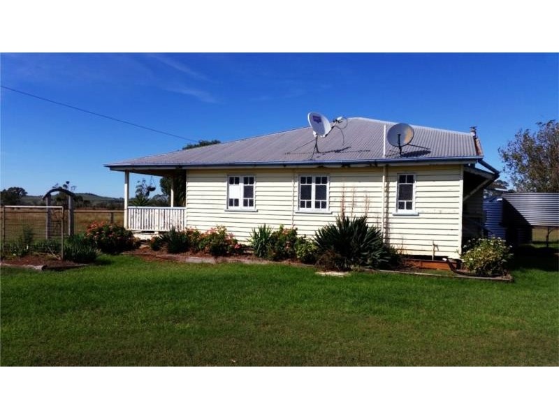 101 Bunya Mountain Road, Kaimkillenbun QLD 4406