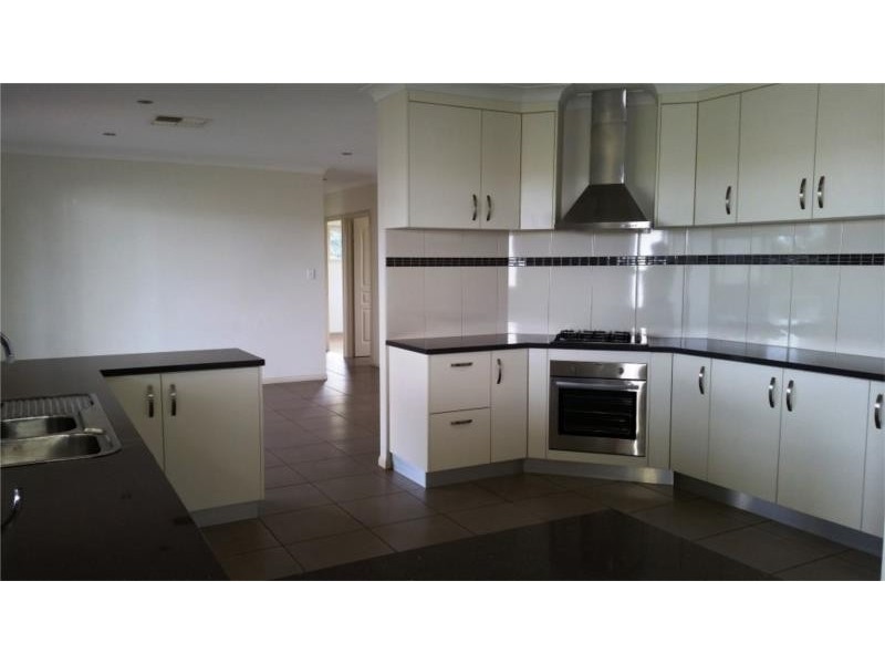 32 Diamond Drive, Dalby QLD 4405
