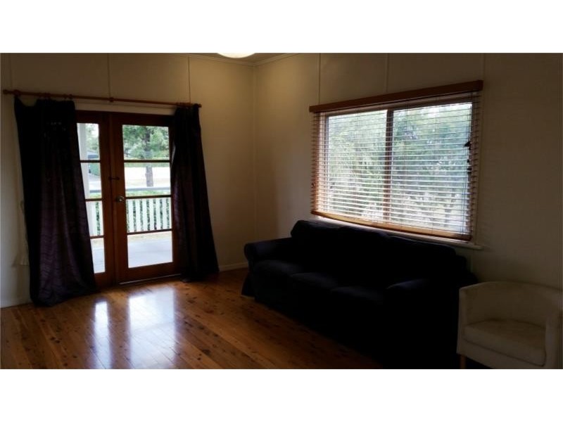 27 Bunya Street, Dalby QLD 4405