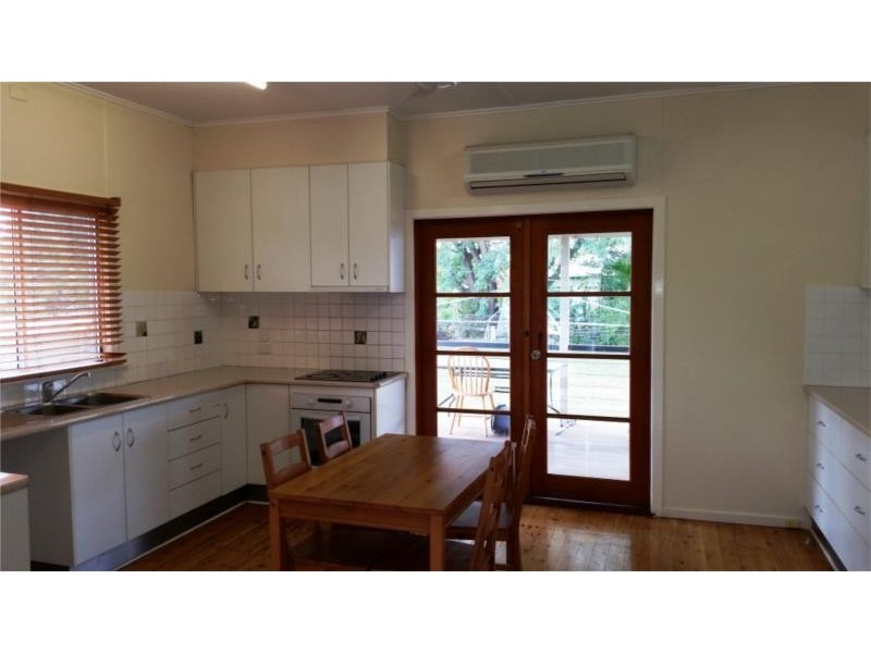 27 Bunya Street, Dalby QLD 4405