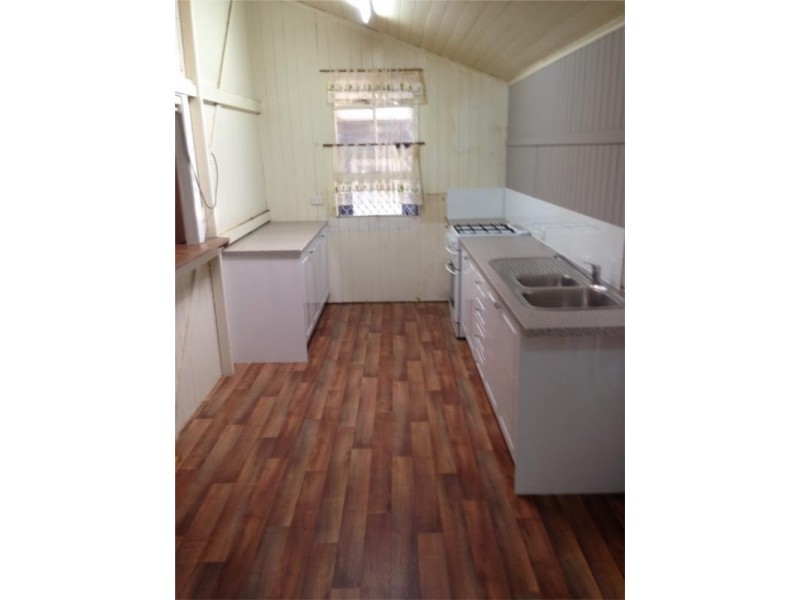 24 Etty Street, Dalby QLD 4405