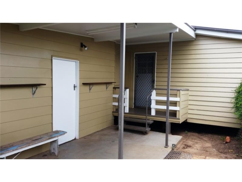 133 Pratten Street, Dalby QLD 4405