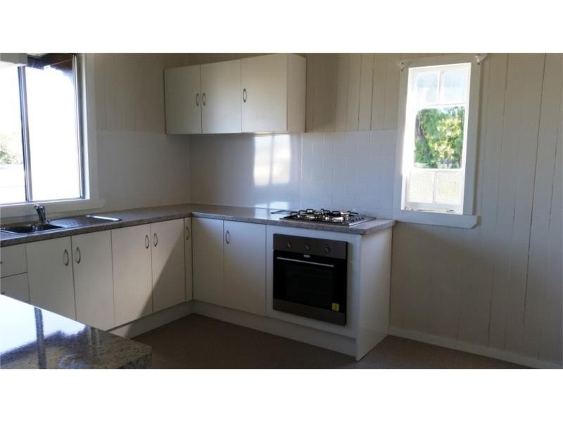 68 Orpen Street, Dalby QLD 4405