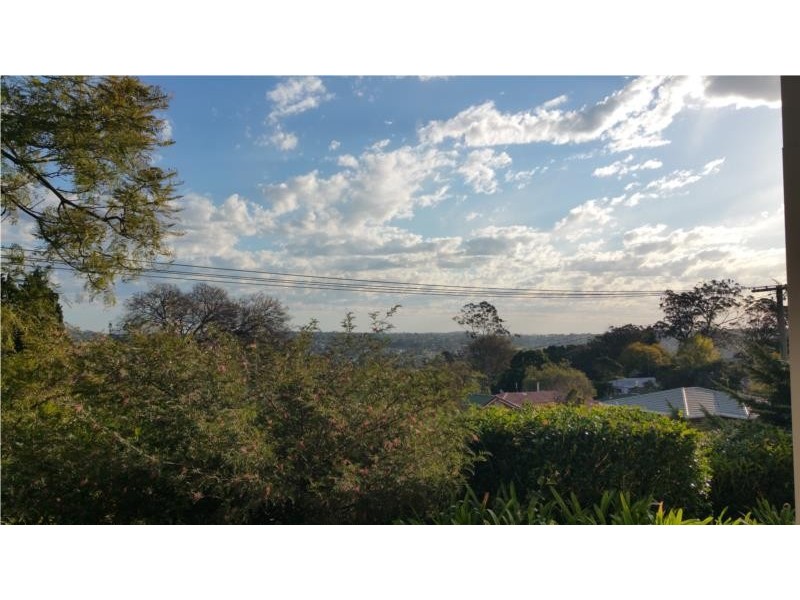 9/2 Benjamin Street, Mount Lofty QLD 4350