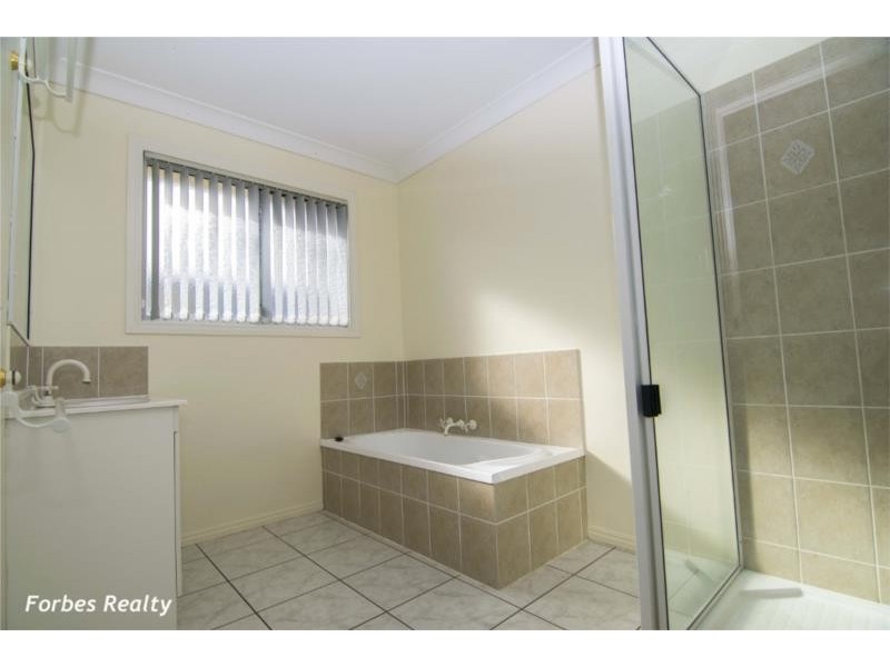 20 Leichhardt Avenue, Dalby QLD 4405