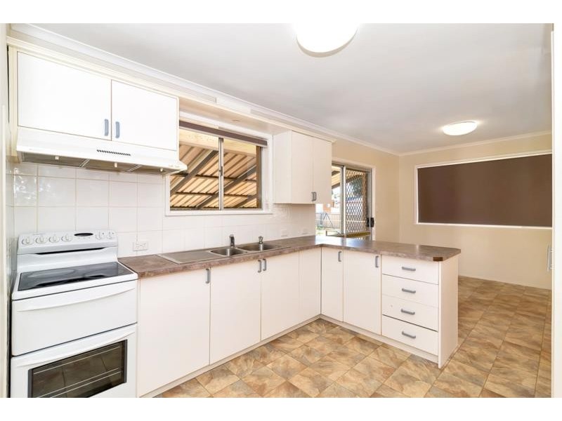 65 Noll Street, Kearneys Spring QLD 4350