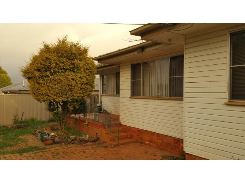 30 Wombyra Street, Newtown QLD 4350