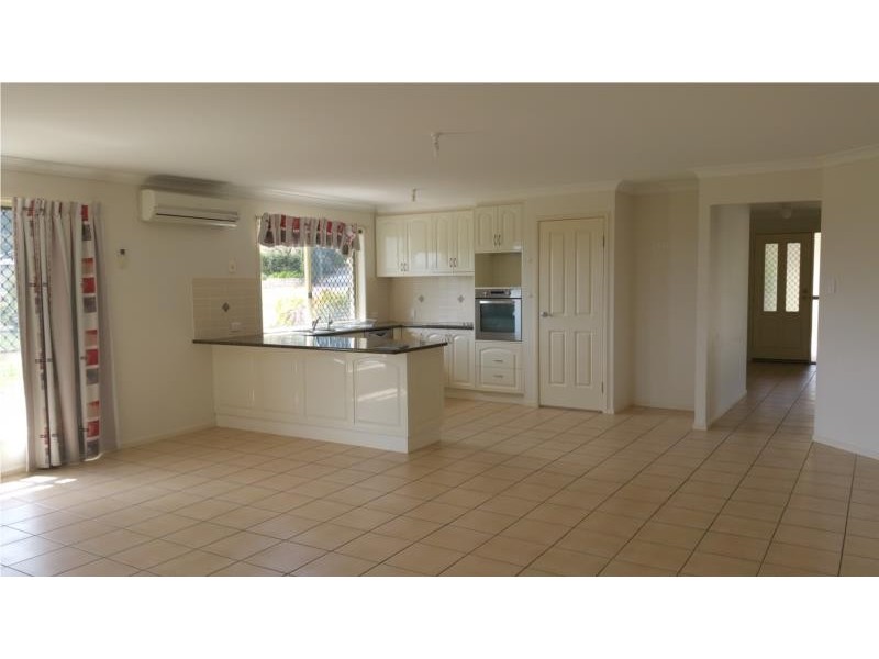 18 Roderick Drive, Cotswold Hills QLD 4350