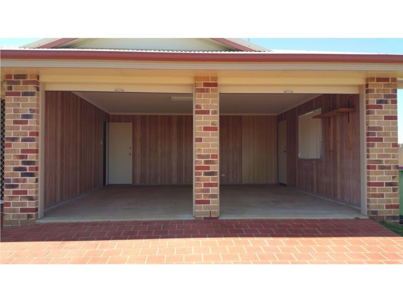 6 Nimrod Court, Wilsonton QLD 4350