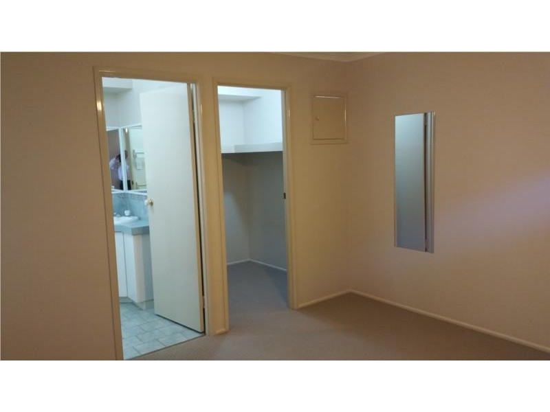 6 Nimrod Court, Wilsonton QLD 4350