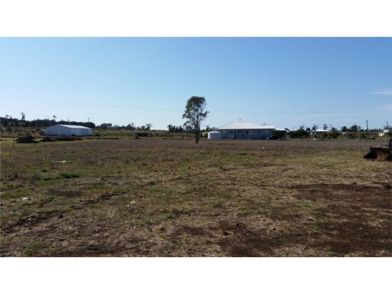 43 Hustons Place, Dalby QLD 4405