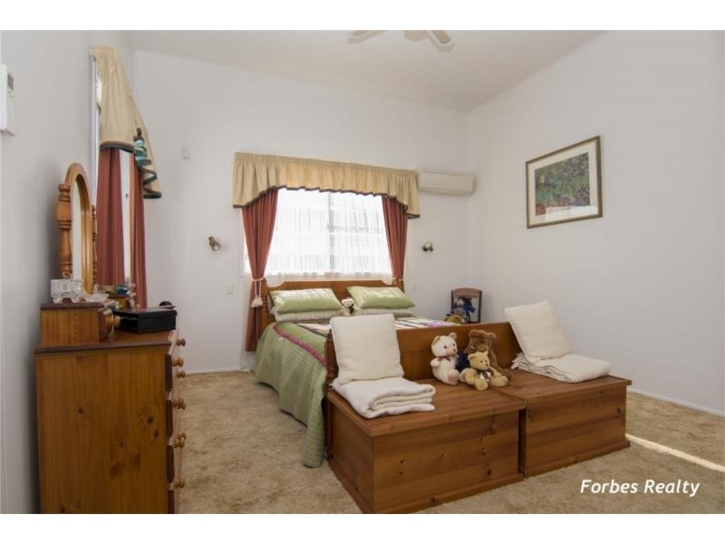 54 Pratten Street, Dalby QLD 4405