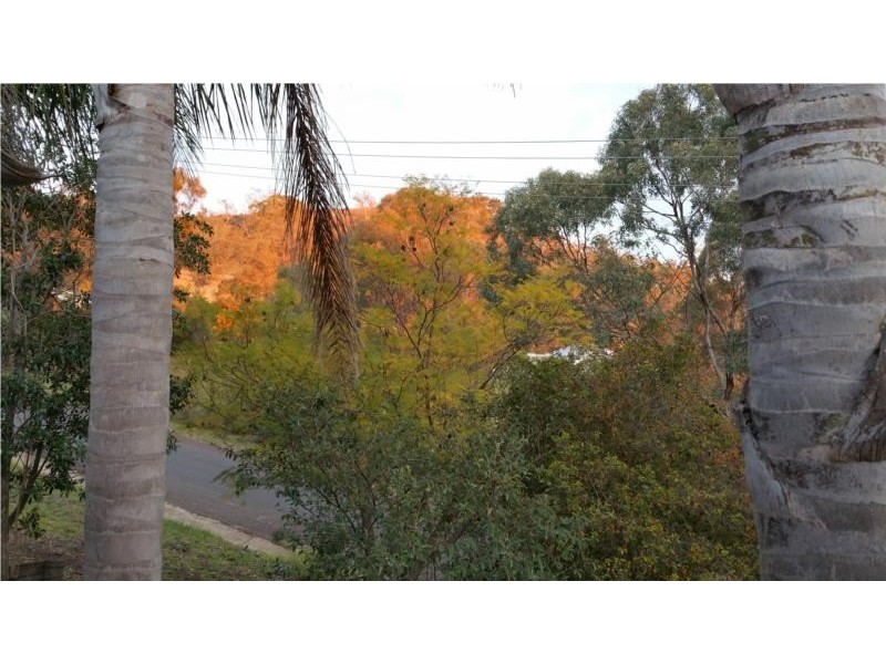 14 Rowland Court, Gowrie Mountain QLD 4350