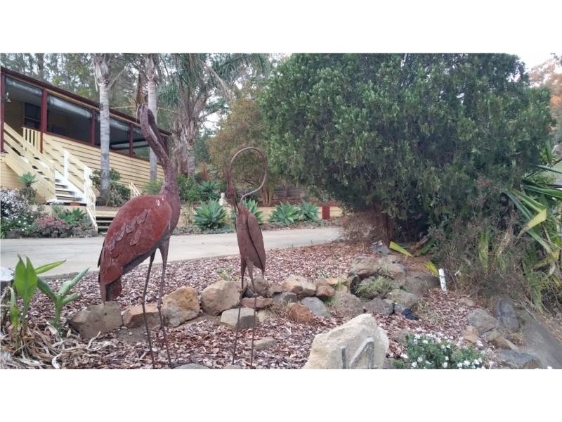 14 Rowland Court, Gowrie Mountain QLD 4350