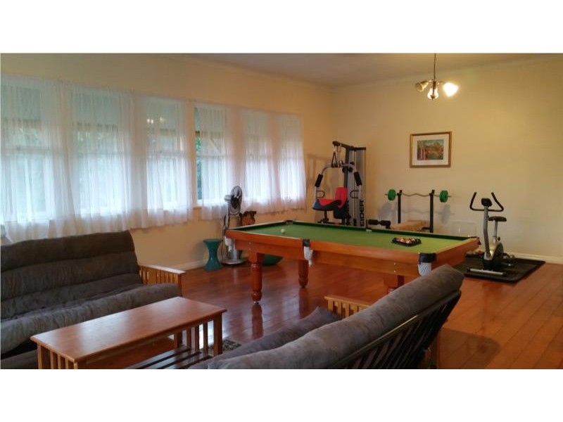 14 Rowland Court, Gowrie Mountain QLD 4350