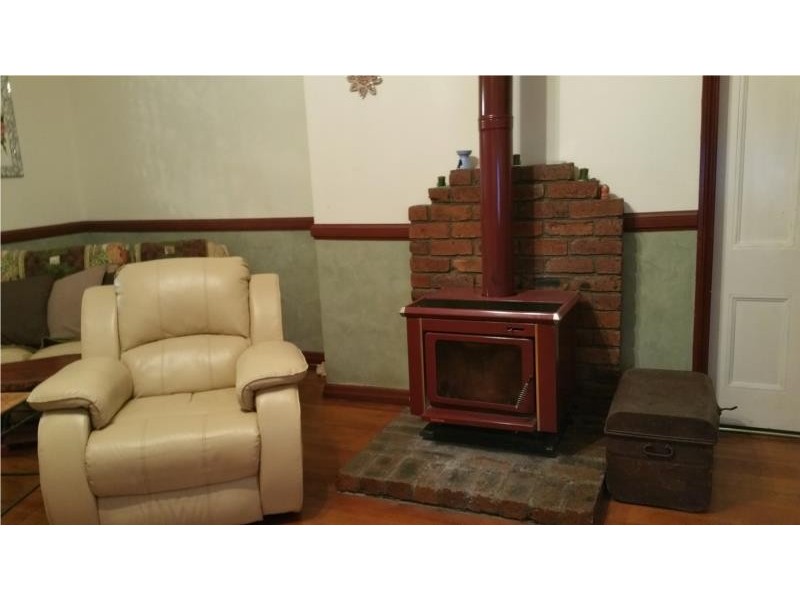 14 Rowland Court, Gowrie Mountain QLD 4350