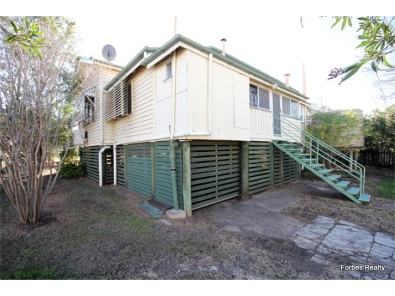 2 Matheson Street, Dalby QLD 4405