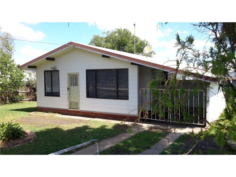 102 Main Street, Westbrook QLD 4350