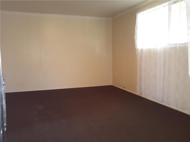 102 Main Street, Westbrook QLD 4350