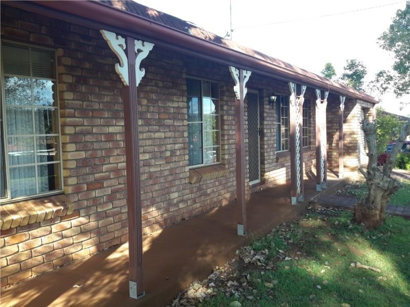 15  Agnes Street, Centenary Heights QLD 4350