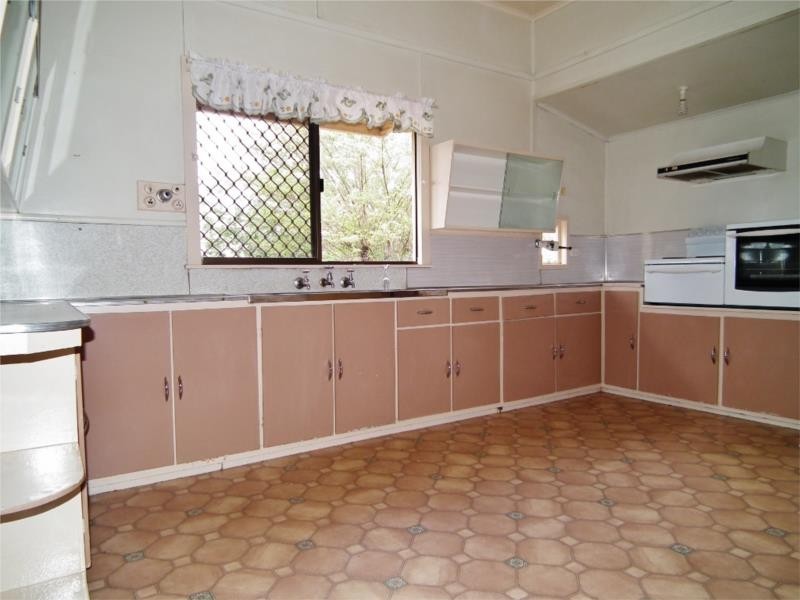 86 Drayton Street, Dalby QLD 4405