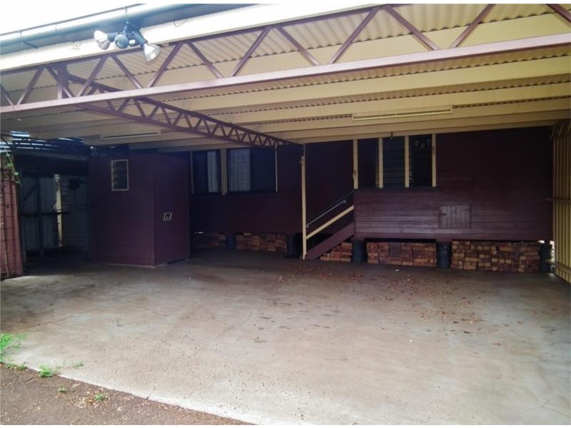 86 Drayton Street, Dalby QLD 4405