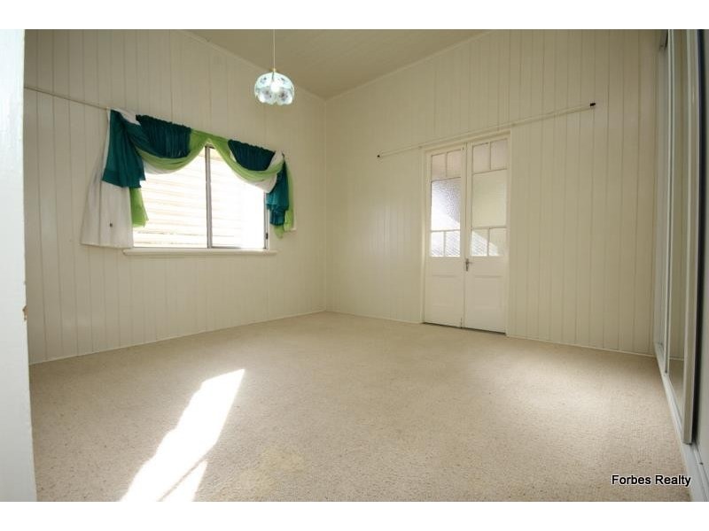 2 Matheson Street, Dalby QLD 4405