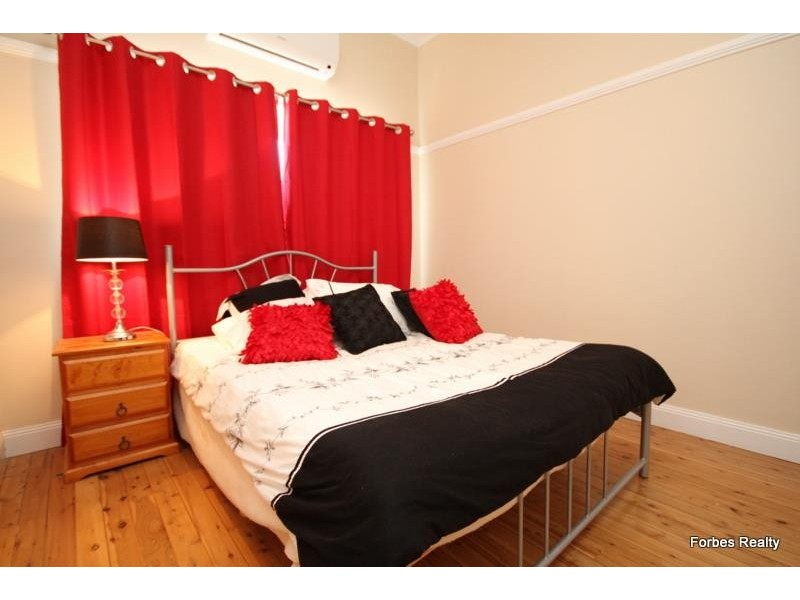 104 Condamine Street, Dalby QLD 4405